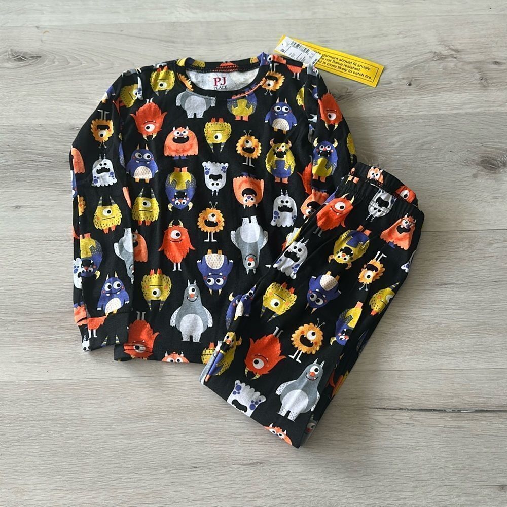 PJ Place Monsters Halloween Pajama Set Black 5T NWT